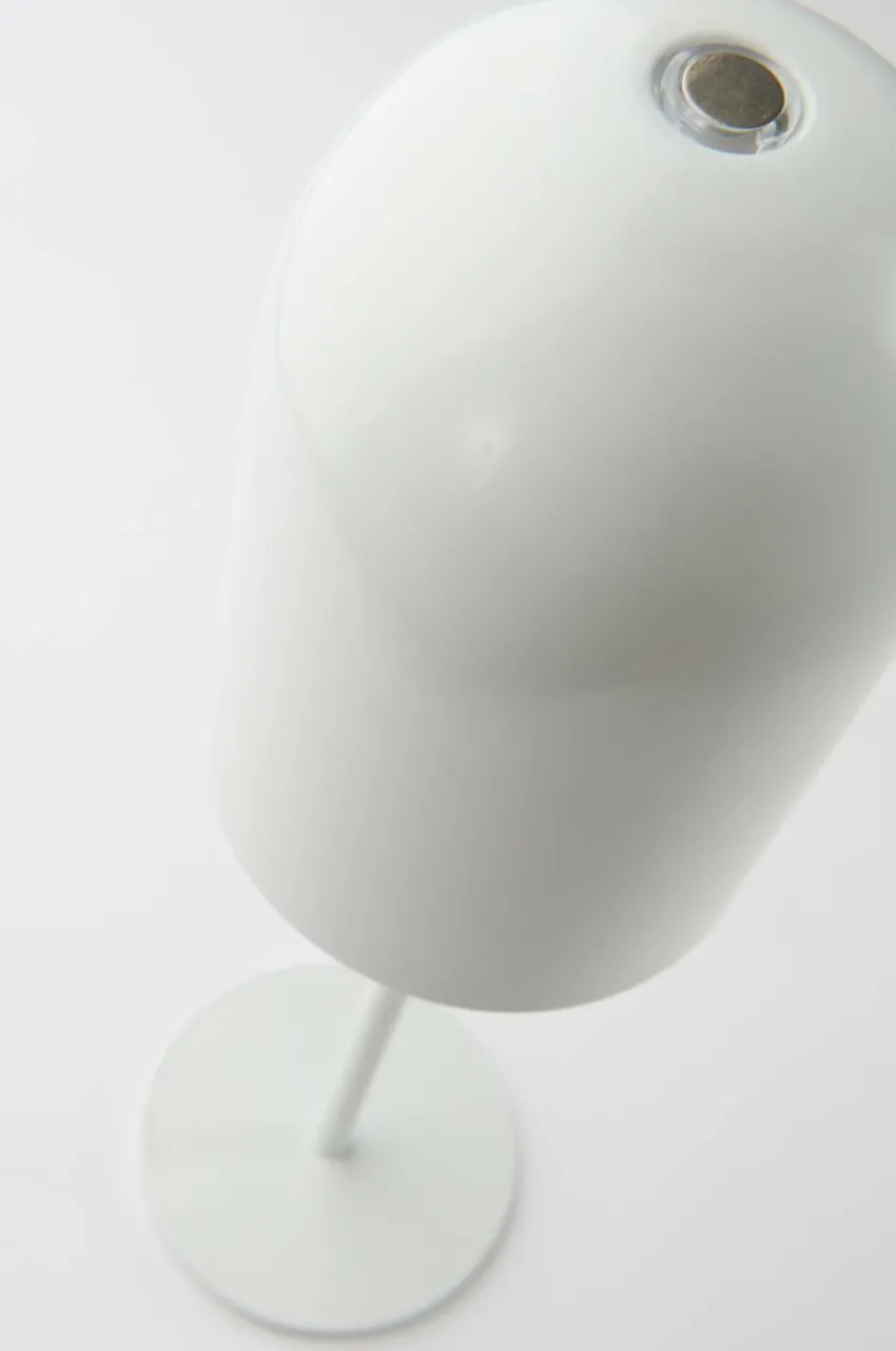 Bordslampor|Jotex ARA Bordslampa LED Portabel Vit