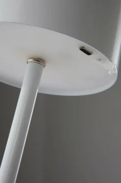 Bordslampor|Jotex ARA Bordslampa LED Portabel Vit