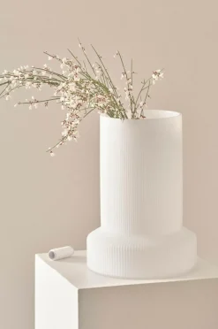 Vaser|Jotex ATTICUS SANDBLAST Glasvas - Höjd 28,5 Cm Vit
