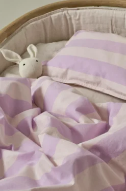 Barnsängkläder|Jotex EVELYN BABY Påslakanset Vagn/vagga - Ekologisk Lila