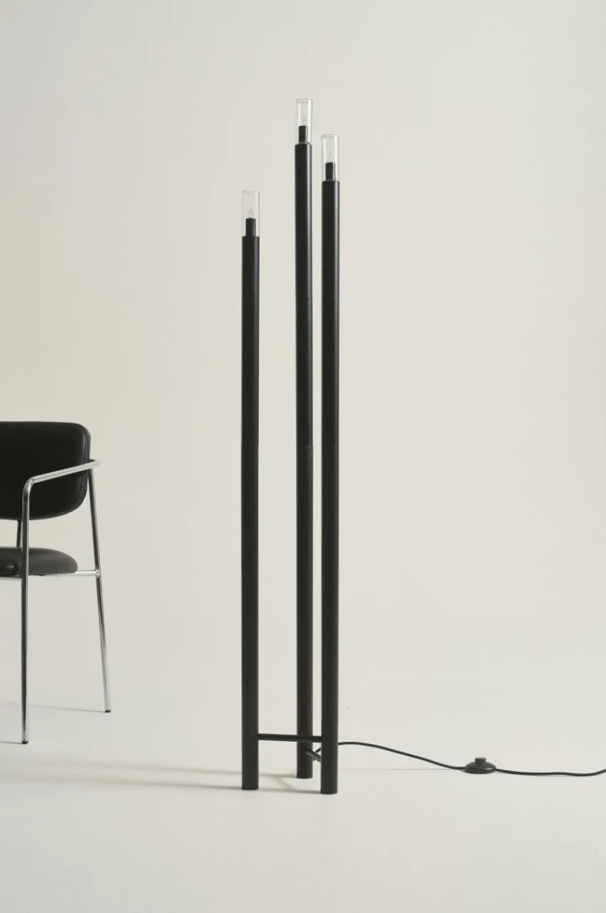 Golvlampor|Jotex KENSEY Golvlampa Svart