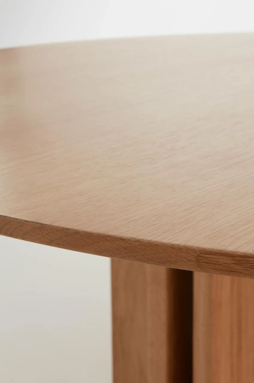 Bord|Jotex KUNGSHOLMEN Runt Matbord ø 130 Cm Ljus ek
