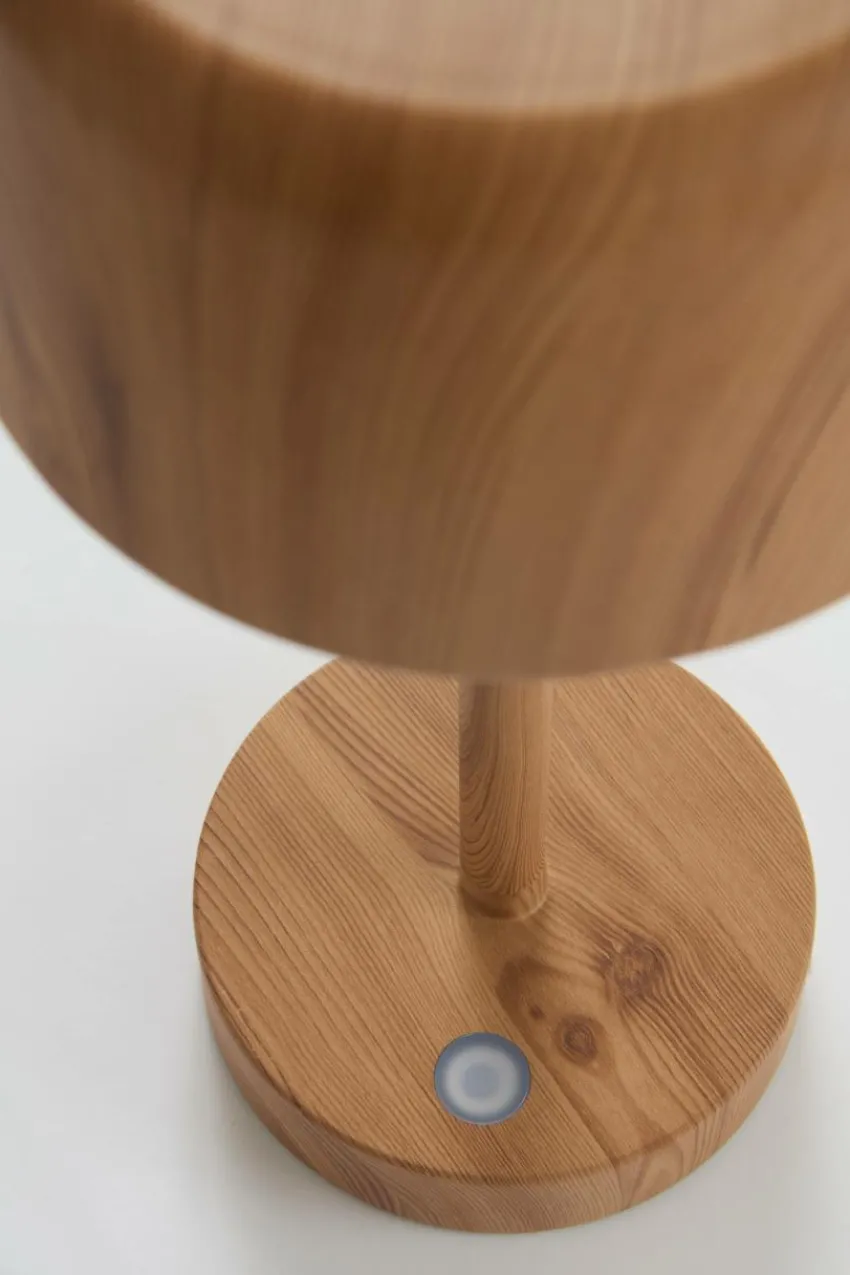 Bordslampor|Jotex LEDA Portabel Lampa Träfärgad