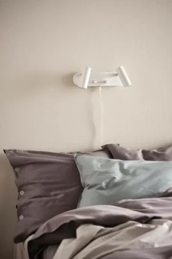 Vägglampor|Jotex LEE Vägglampa - Dubbel Vit