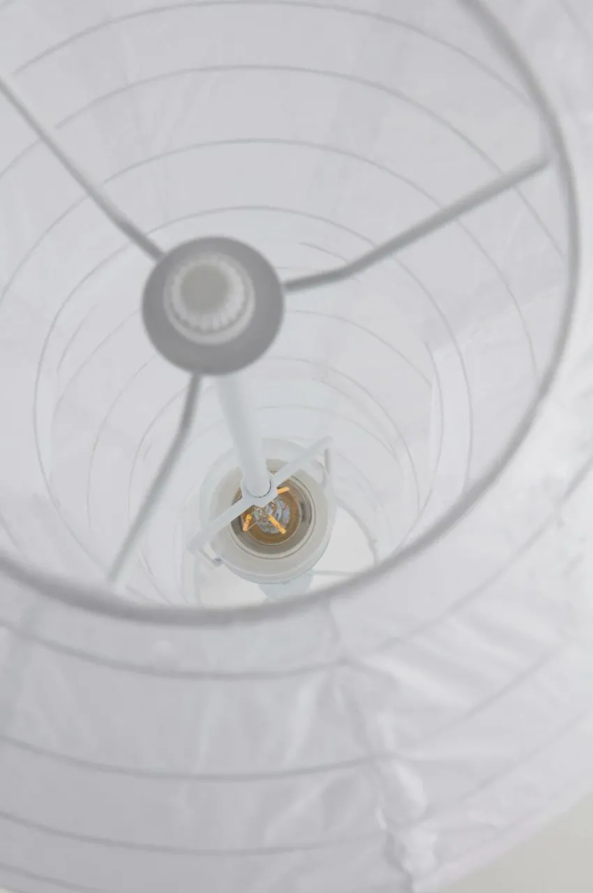 Golvlampor|Jotex MEDOC Golvlampa Vit