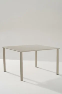 Utebord|Utemöbler|Jotex MENTON Matbord 120x120 Cm Beige