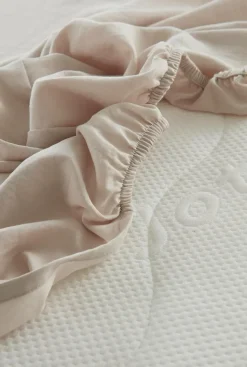 Dra-På-Lakan|Jotex MIA Dra-på-lakan Ljusbeige