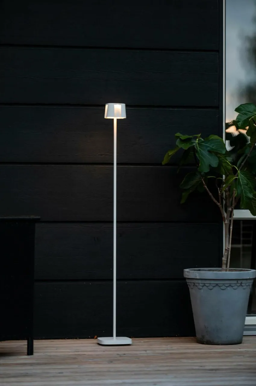 Utebelysning|Utebelysning|Jotex NICE Golvlampa Uppladdningsbar Utomhus Vit