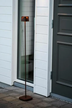Utebelysning|Utebelysning|Jotex NICE Golvlampa Uppladdningsbar Utomhus Rost