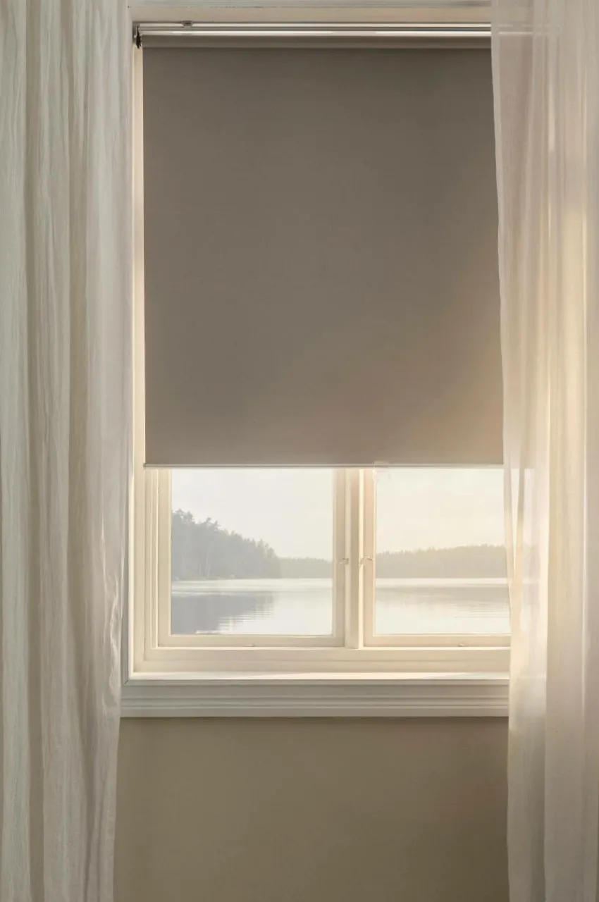 Mörkläggningsgardiner|Rullgardiner|Jotex NIKA Mörkläggande Rullgardin - Höjd 165 Cm Beige