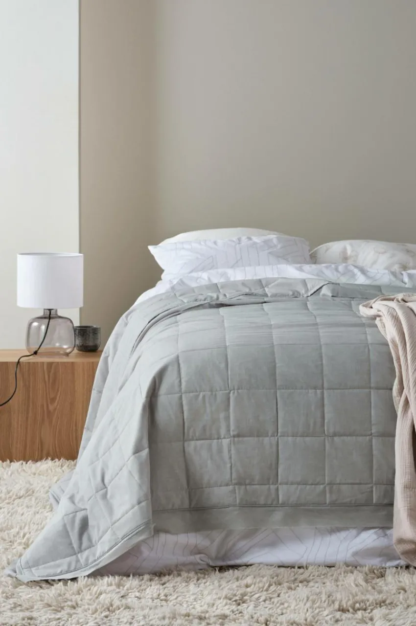 Överkast|Jotex SENTE överkast - Dubbelsäng 260x260 Cm Ljusgrå