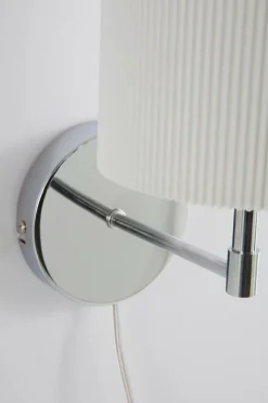 Vägglampor|Jotex SETH PLISSÉ Vägglampa 2-pack Krom/vit