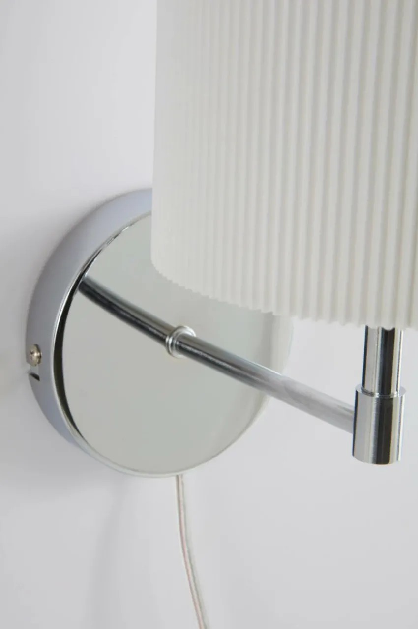 Vägglampor|Jotex SETH PLISSÉ Vägglampa 2-pack Krom/vit