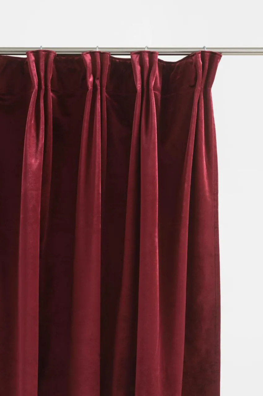 Julgardiner|Sammetsgardiner|Jotex SIMONE Multifunktionsgardin 2-pack Vinröd