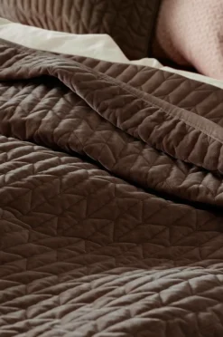 Överkast|Sängkappor|Jotex TILY Bäddpaket - Enkelsäng 90 Cm, Sängkappa 60 Cm Brun