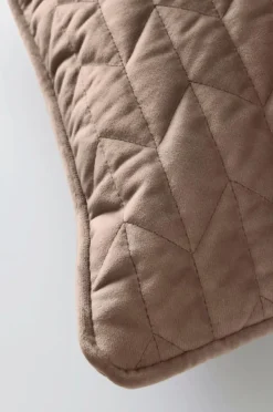 Prydnadskuddar & Fodral|Julkuddar & Julplädar|Jotex TILY Kuddfodral 90x50 Cm Ljusbrun