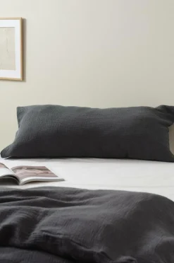 Örngott|Jotex TOM örngott 90x50 Cm - Ekologisk Mörk mullvadsgrå