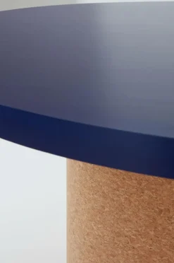 Bord|Jotex TOMAR Matbord ø 120 Cm Kobolt/Kork