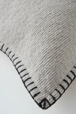 Prydnadskuddar & Fodral|Julkuddar & Julplädar|Jotex VERA Kuddfodral 50x50 Cm Greige