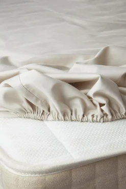 Påslakanset|Jotex ZACK SATIN Påslakanset Enkelsäng - Ekologisk Beige